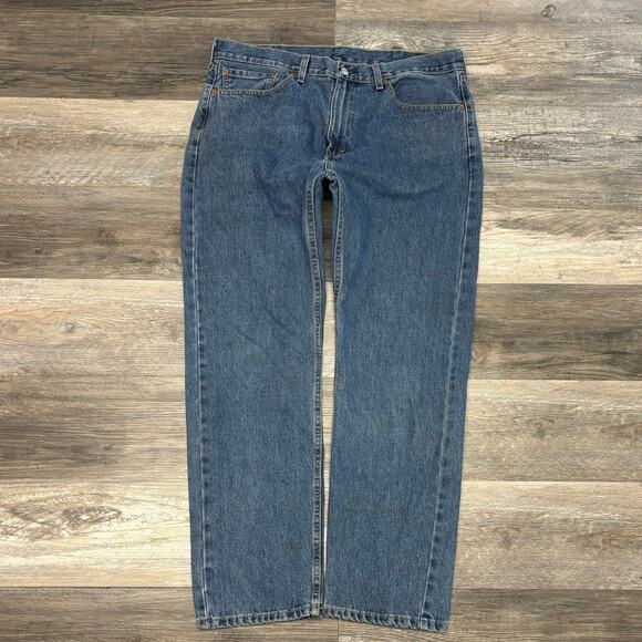 Levis 505 Mid Wash Blue Mens 38x32 Regular Fit Straight Leg Denim Jeans Red Tab - Picture 2 of 14